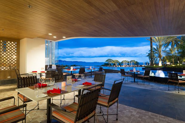 Der wunderbare Blick von der Terrasse aufs Meer. Der wunderbare Blick von der Terrasse aufs Meer.