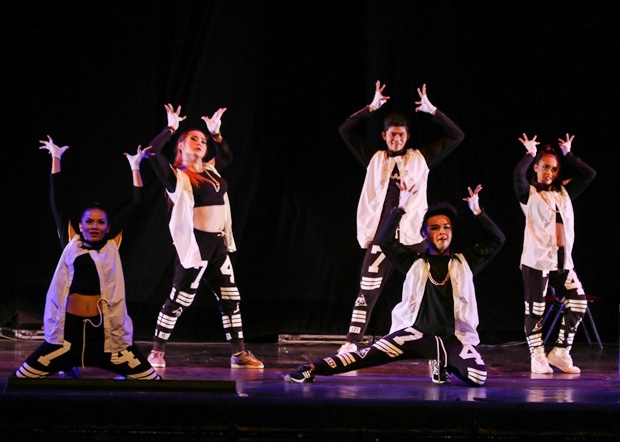 Die „Color Guard Show“. Die „Color Guard Show“.