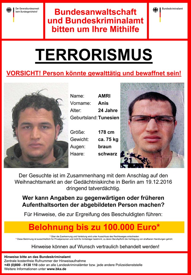 Der flüchtige Attentäter auf dem Fahndungsfoto. Der flüchtige Attentäter auf dem Fahndungsfoto.