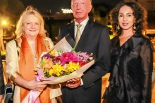 Die Österreichische Botschafterin, Ihre Exzellenz Dr. Eva Hager (2. Von links) wird von Gerrit und Anselma Niehaus (beide rechts von ihr) und Rudolf Hofer im Thai Garden Resort begrüßt.