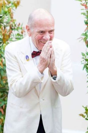 Dr. Otmar Deter bedankt sich bei allen Anwesenden.