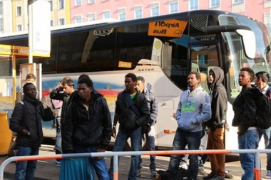 Immer mehr Migranten auf Deutschlands Straßen. (Foto: flickr.com/Metropolico.org CC BY-SA 2.)