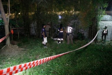 Der 27-jährige starb auf der Stelle bei seinem Sprung vom 8. Stock. 27-year-old man