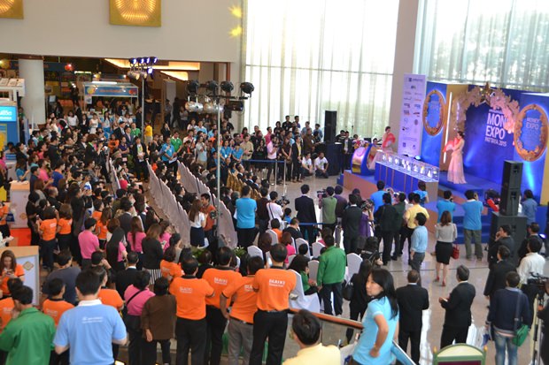 Der Unterhaltungsteil der Money Expo Pattaya 2015.
