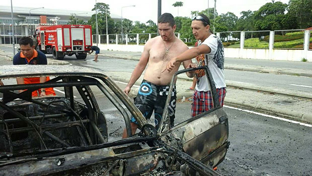 Fahrer flüchtet rechtzeitig aus brennendem Fahrzeug