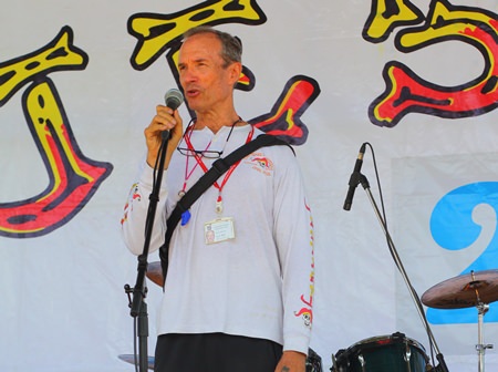 Lewis „Woody“ Underwood, der Vorsitzende der Jester’s Care For Kids sagte, dass es ein toller Tag war für die Kinder und alle Beteiligten. Lewis „Woody“ Underwood, der Vorsitzende der Jester’s Care For Kids sagte, dass es ein toller Tag war für die Kinder und alle Beteiligten.