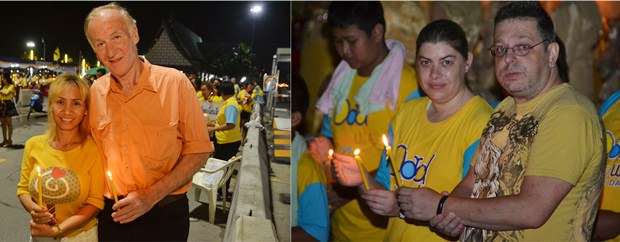 Auch viele Ausländer nehmen an den Festlichkeiten am Bali Hai Pier teil. 