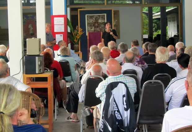 Auch der schwere Regen, der genau zu Beginn der Rede von Prof. Margot Kässmann im Begegnungscenter Pattaya einsetzte, konnte dem Erfolg des Votrages keinen Abbruch tun. 