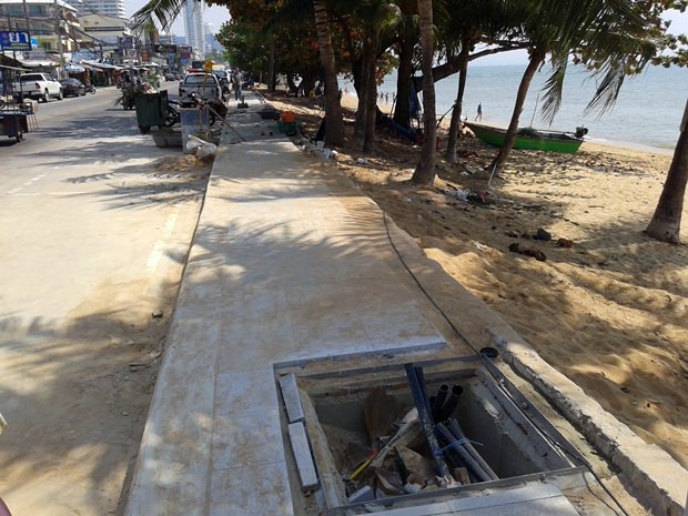 Das Jomtien Beach Facelift ist bereits in Arbeit. Das Jomtien Beach Facelift ist bereits in Arbeit.