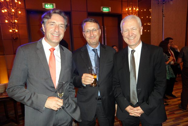 Alle drei auf einen Klick: (von links) Österreichs Botschafter Enno Drofenik, Deutschlands Botschafter Peter Prügel und der Schweizer Botschafter Ivo Sieber sind natürlich auch Ehrengäste bei dem Empfang.