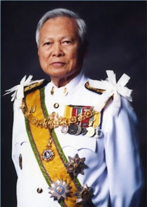 General Prem Tinsulanonda wird zum Regenten ernannt. 