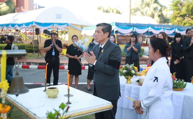 Der amtierende Bürgermeister Chanatpong Sriwised, hat den Vorsitz bei den Feierlichkeiten zum 38. Bestehen Pattayas als City. 