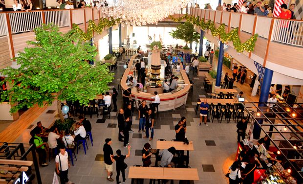 Die riesige Food Hall bietet viel Gutes. Die riesige Food Hall bietet viel Gutes.
