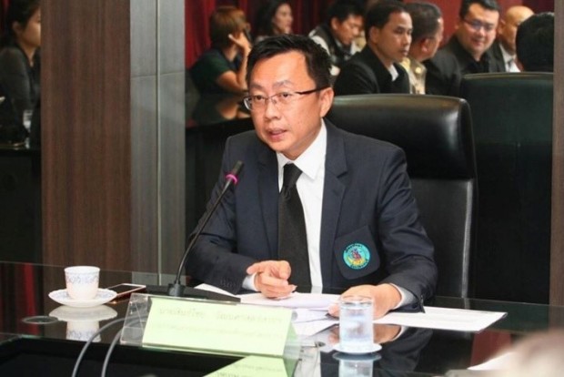 Sinchai Wattanasartsathorn, der neue Vorsitzende des Stadtrates im Bereich Tourismus und Kultur bei seiner Rede.