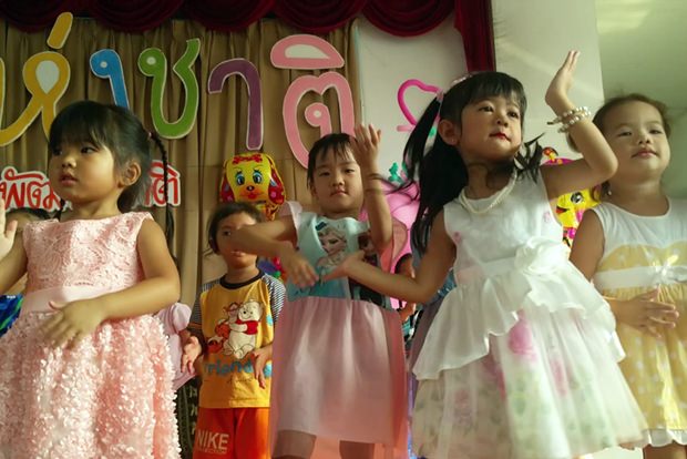 Vielleicht sind viele zukünftige Ärzte unter den Kindern im Bangkok Hospital Pattaya. 