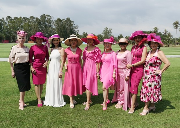 Damenparade in Pink.