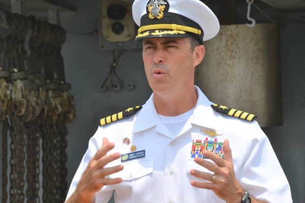 Kapitän Eric Anduze, der Kommandant der USS Blue Ridge.