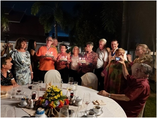 Die Doppelfeier, Geburtstag von Heido Glemeau und 15 Jahre Bestehen des RC Pattaya Marina, im Thai Garden Resort.