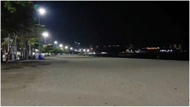 Pattayas Strand ist nach 20 Uhr menschenleer. 
