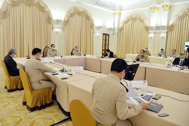 Thailand’s Centre for COVID-19 Situation Administration (CCSA) Treffen am 27. April 2020 am Morgen. 