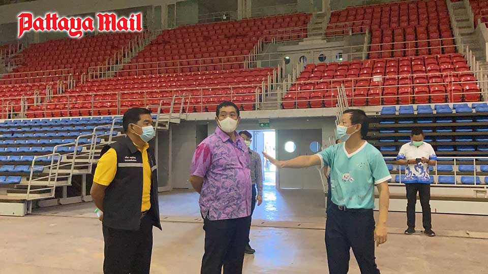 (Pattaya News 3) May 07 06 Pattaya residents carry ID card and get a jab within 1 hour pic 2
