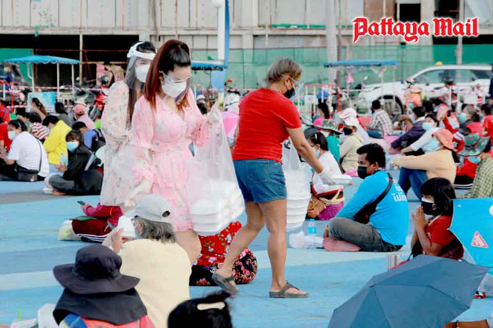 (Pattaya News 1) Aug 02 01 Pattaya lockdown continues putting more in poverty and hunger pic 1