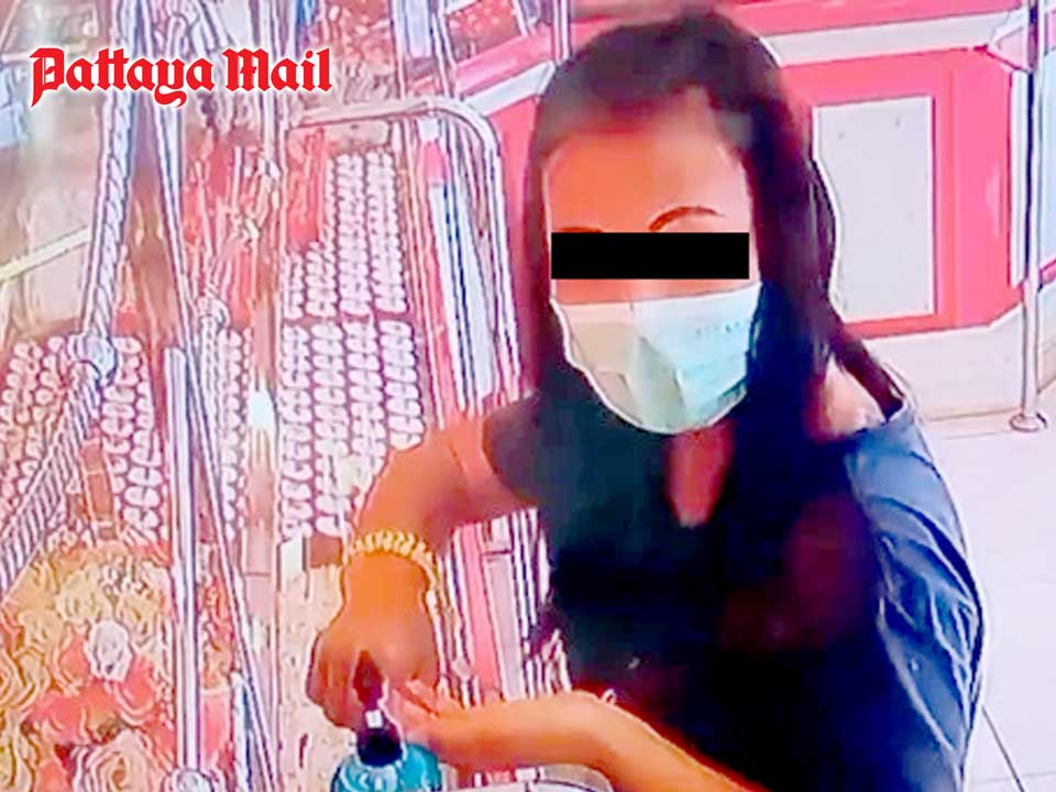(Pattaya News 2) Aug 19 03 Woman steals gold necklaces in Rayong pic 1